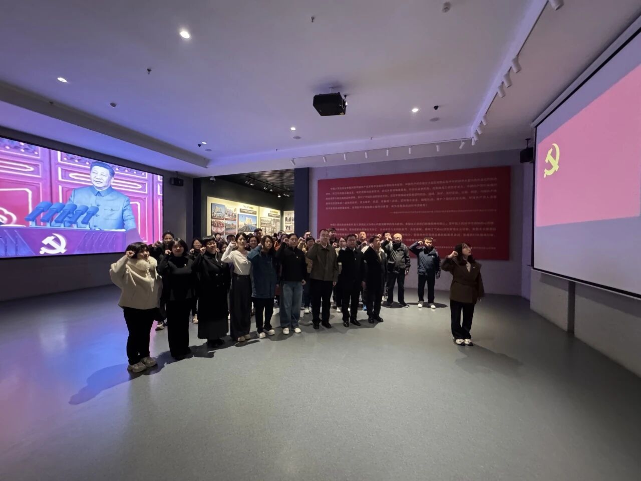 226125f92512c9cc0f2c4ff396b7d011.jpg 226125f92512c9cc0f2c4ff396b7d011.jpg